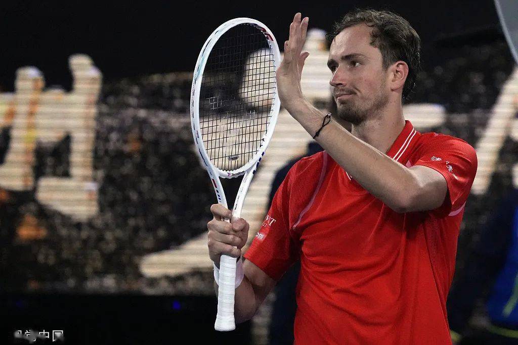 阿扎伦卡新星绝杀表现惊艳，掘金未来可期！(阿扎伦卡写真)